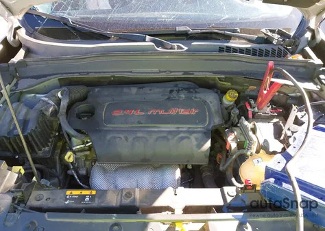 2017 Jeep Renegade Sport Fwd from USA, damaged, VIN ZACCJAAB2HPF15698